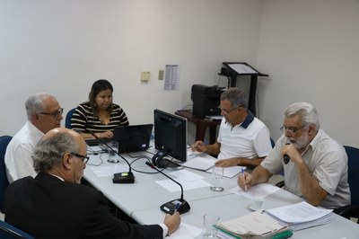 Ex-secretário de Meio Ambiente é ouvido pela CEI do Lixo