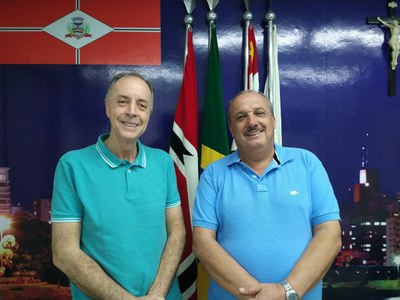 Ex-vereador, deputado e secretário visita Câmara