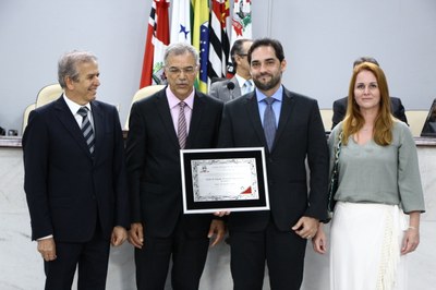Fernando Lucas recebe título de Cidadão Rio-pretense
