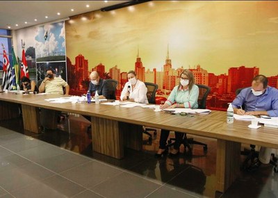 Frente Parlamentar e Comissões questionam gastos no combate à pandemia 