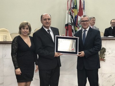 Fundador do Lar Esperança recebe homenagem