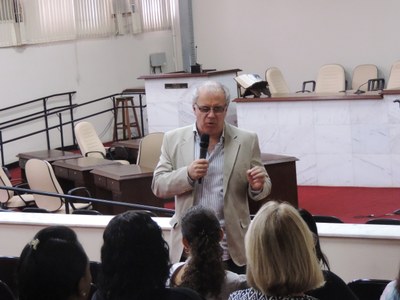 Homenagem às mulheres tem palestra e café da manhã