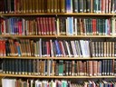 Empresas poderão adotar bibliotecas nas escolas municipais
