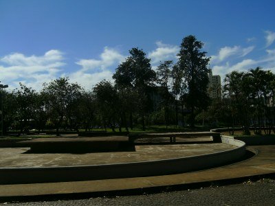 Junior sugere revitalização da Praça Cívica