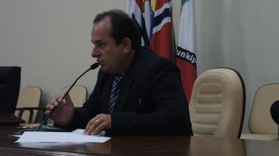 Larranhaga sugere proibição de venda de fogos para menores