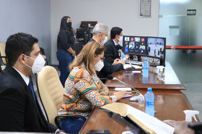 Mesa Diretora lança projeto Câmara Digital pelo fim do uso do papel