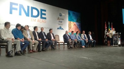 Ministro anuncia estudos para implantação de instituto federal em Rio Preto