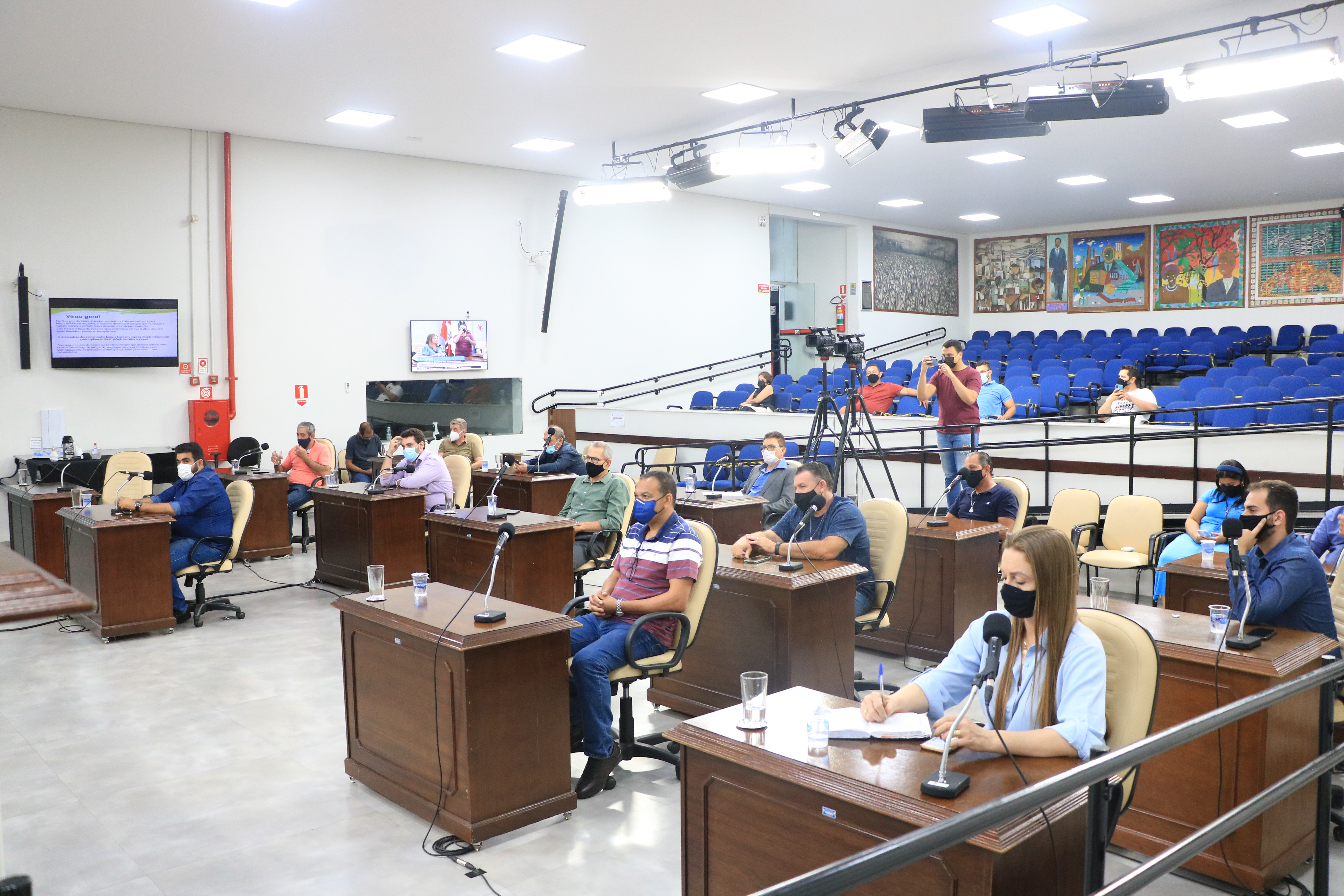 Parlamento regional debate retomada e expansão do turismo