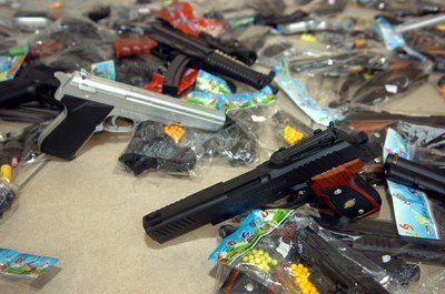 Pauléra propõe proibição da venda de armas de brinquedo