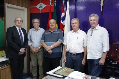 Pauléra recebe maçons da Loja Direito e Justiça