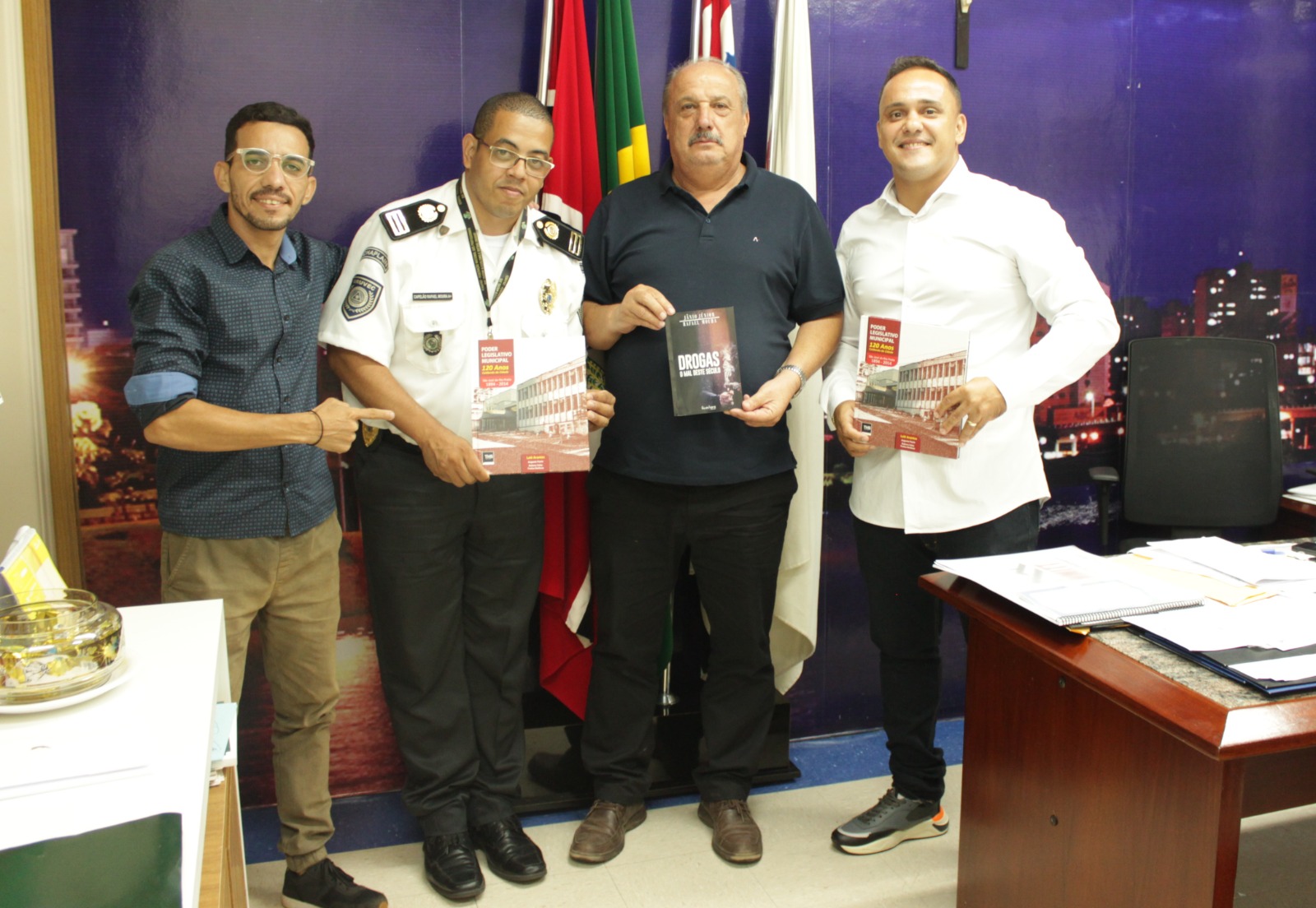Pauléra recebe visita de autoridades e representantes de entidades