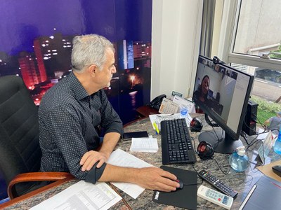 Pedro Roberto articula criação do Parlamento Regional