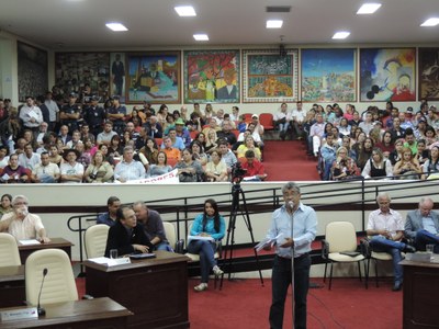 População lota Plenário em Audiência Pública