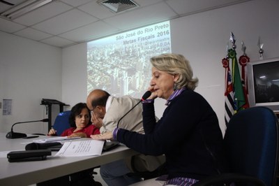 Prefeitura de Rio Preto culpa crise por queda na arrecadação