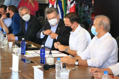 Presidente acompanha criação da Região Metropolitana de RP