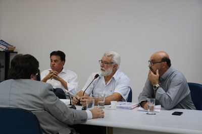 Presidente da Empro depõe à CEI da Emurb