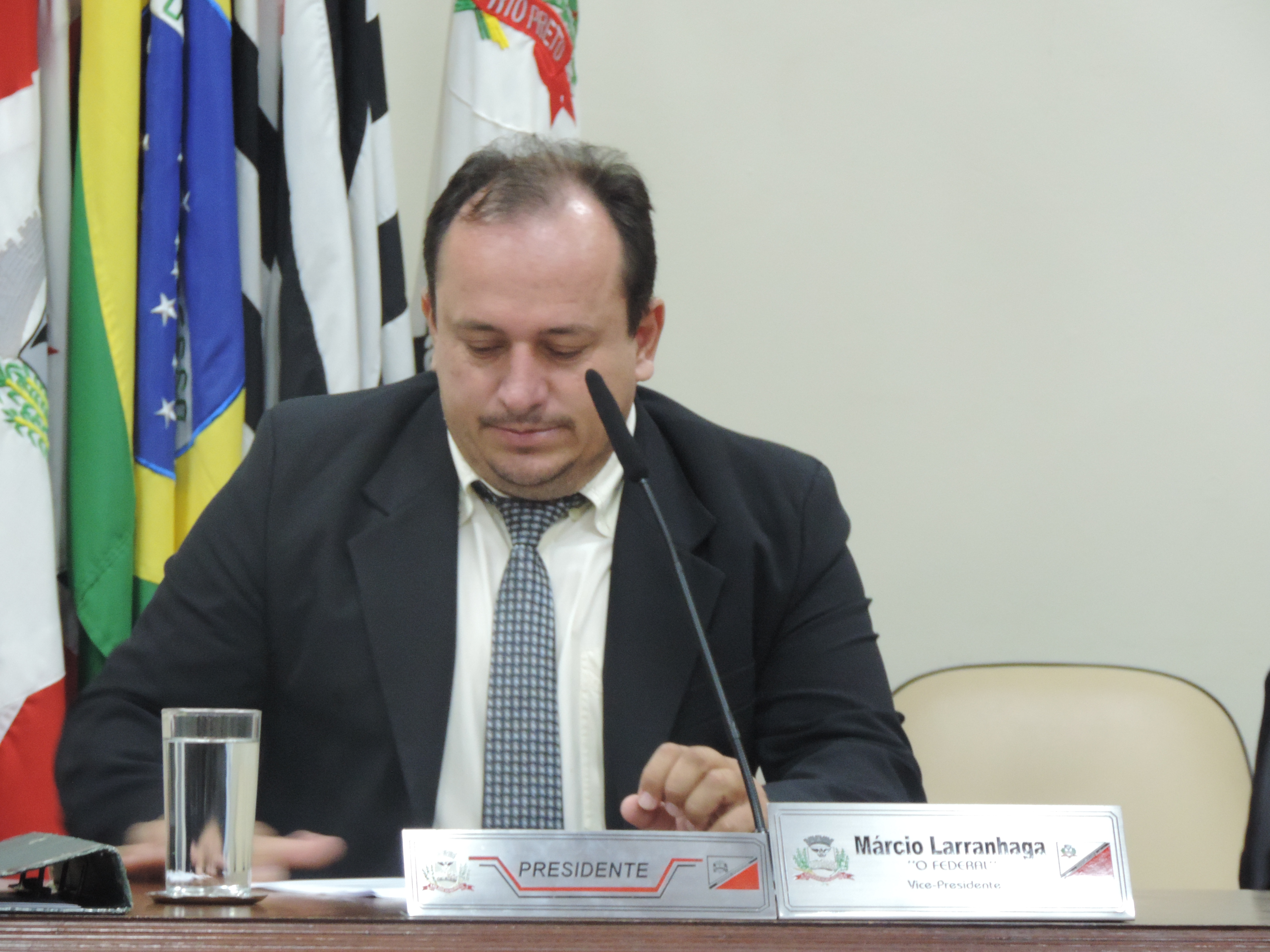 Projeto em pauta proíbe novas feiras em avenidas movimentadas