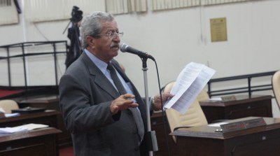 Projeto propõe coletoras para descarte de capacetes vencidos