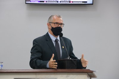 Projeto que acaba com sessões secretas é aprovado na legalidade