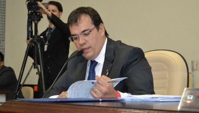 Projeto propõe programa de saúde bucal para idosos