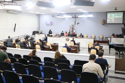 Quatro projetos e um veto na pauta da 6ª sessão ordinária de 2021