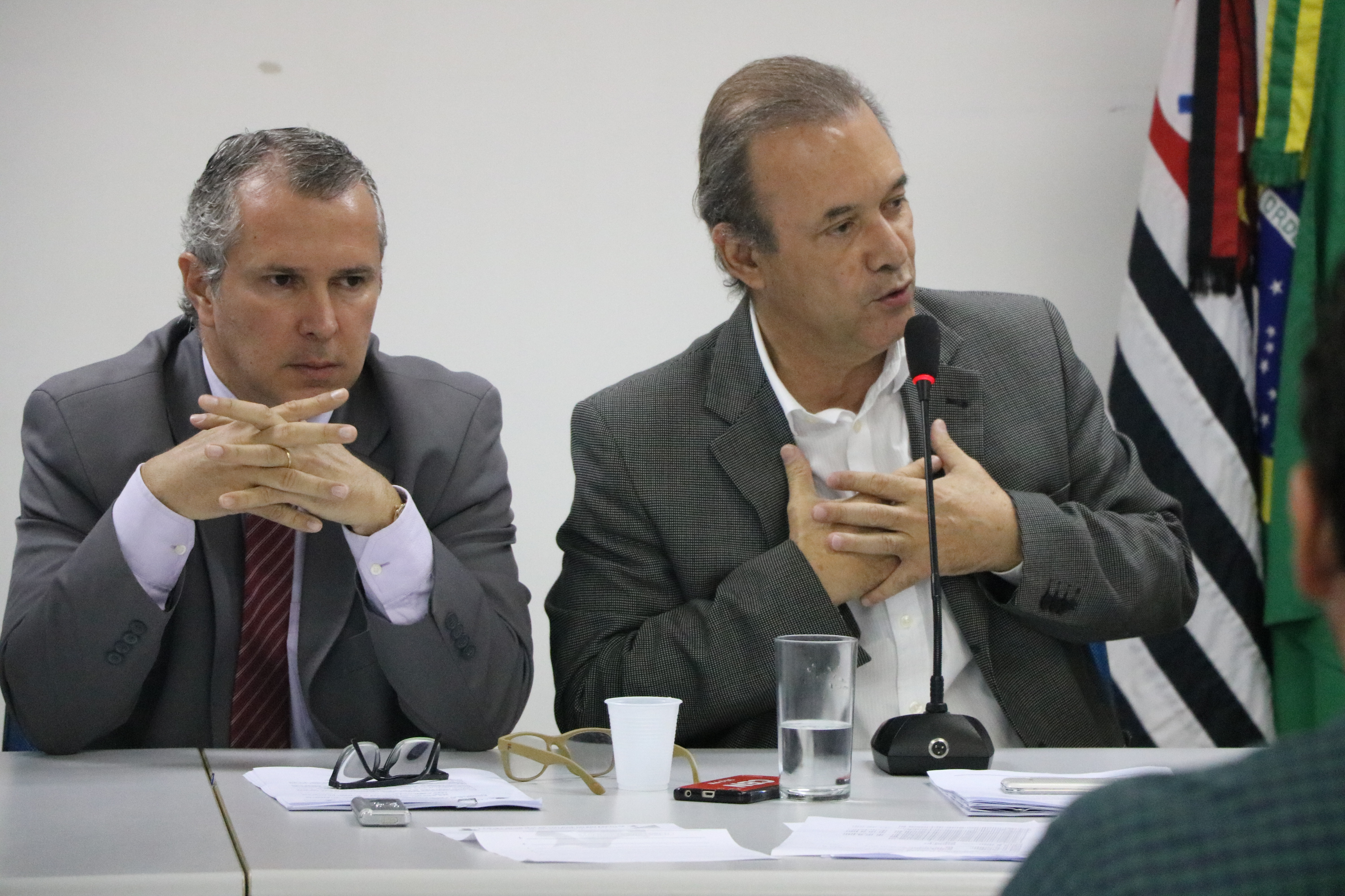 Secretário de Saúde presta esclarecimento sobre crise do Ielar