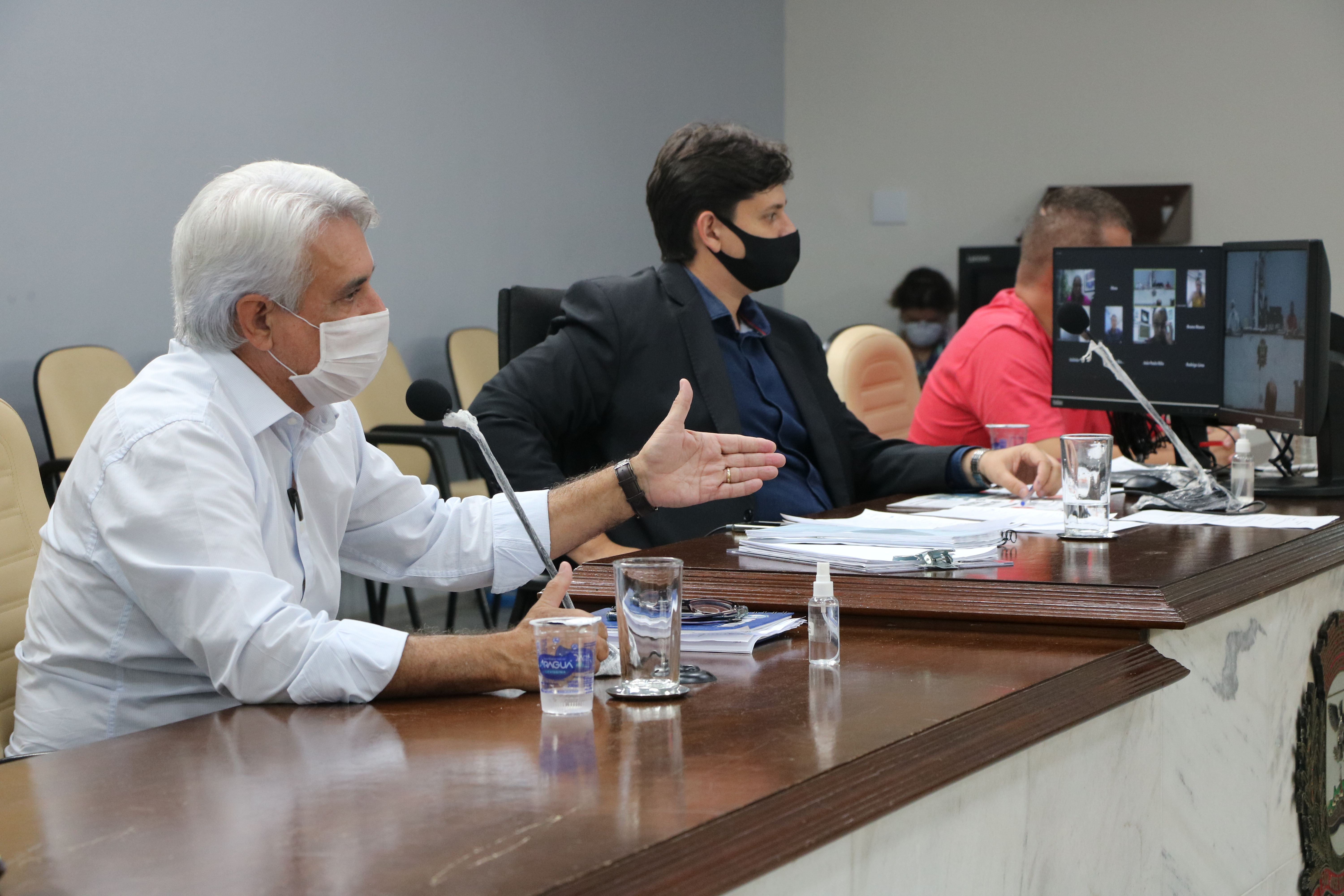 Secretário de Trânsito presta esclarecimentos sobre lotação no transporte coletivo