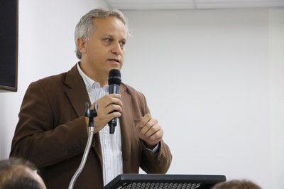 Secretários de Agricultura e Educação são chamados a explicar alimentação