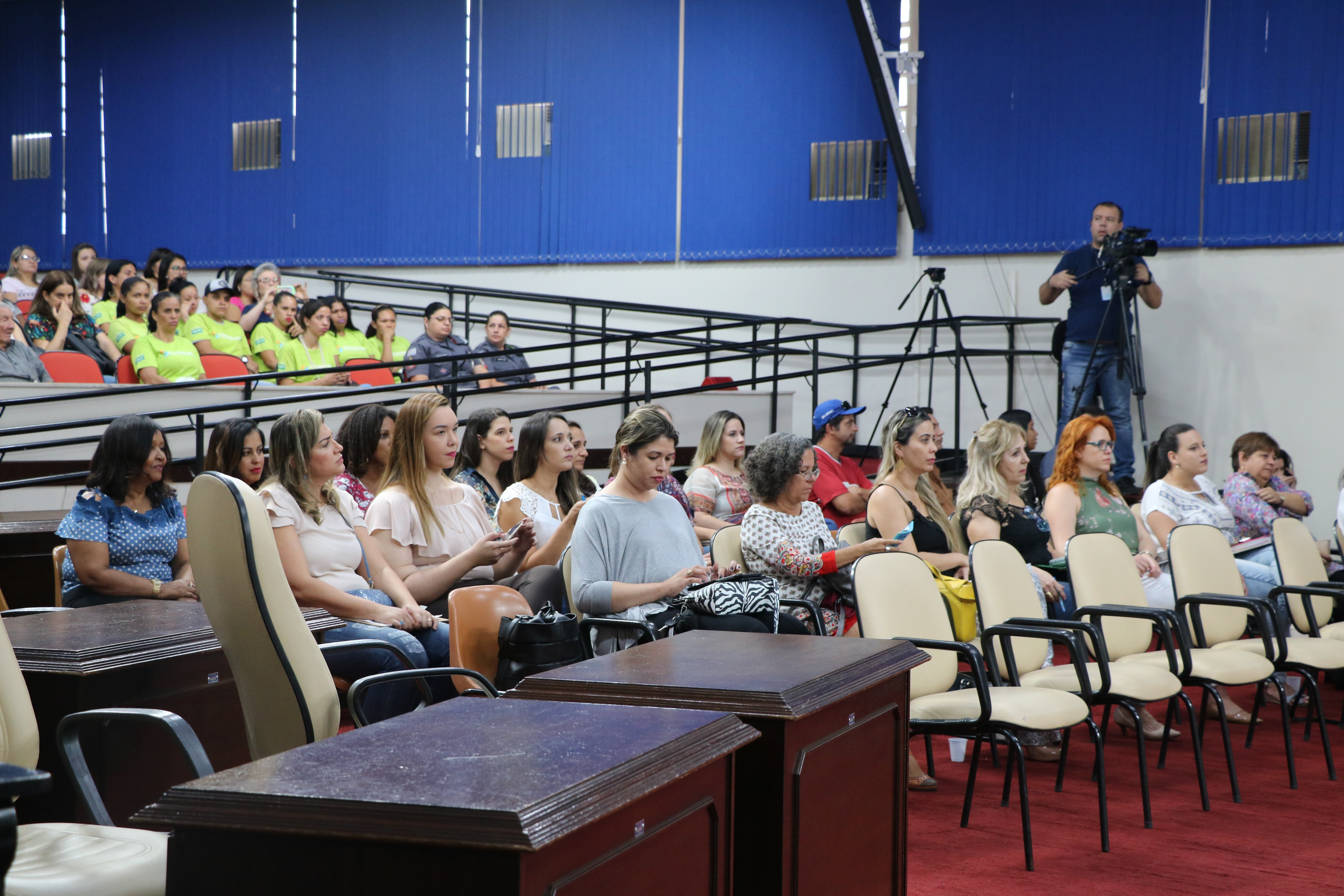 Seminário debate enfrentamento da violência contra a mulher