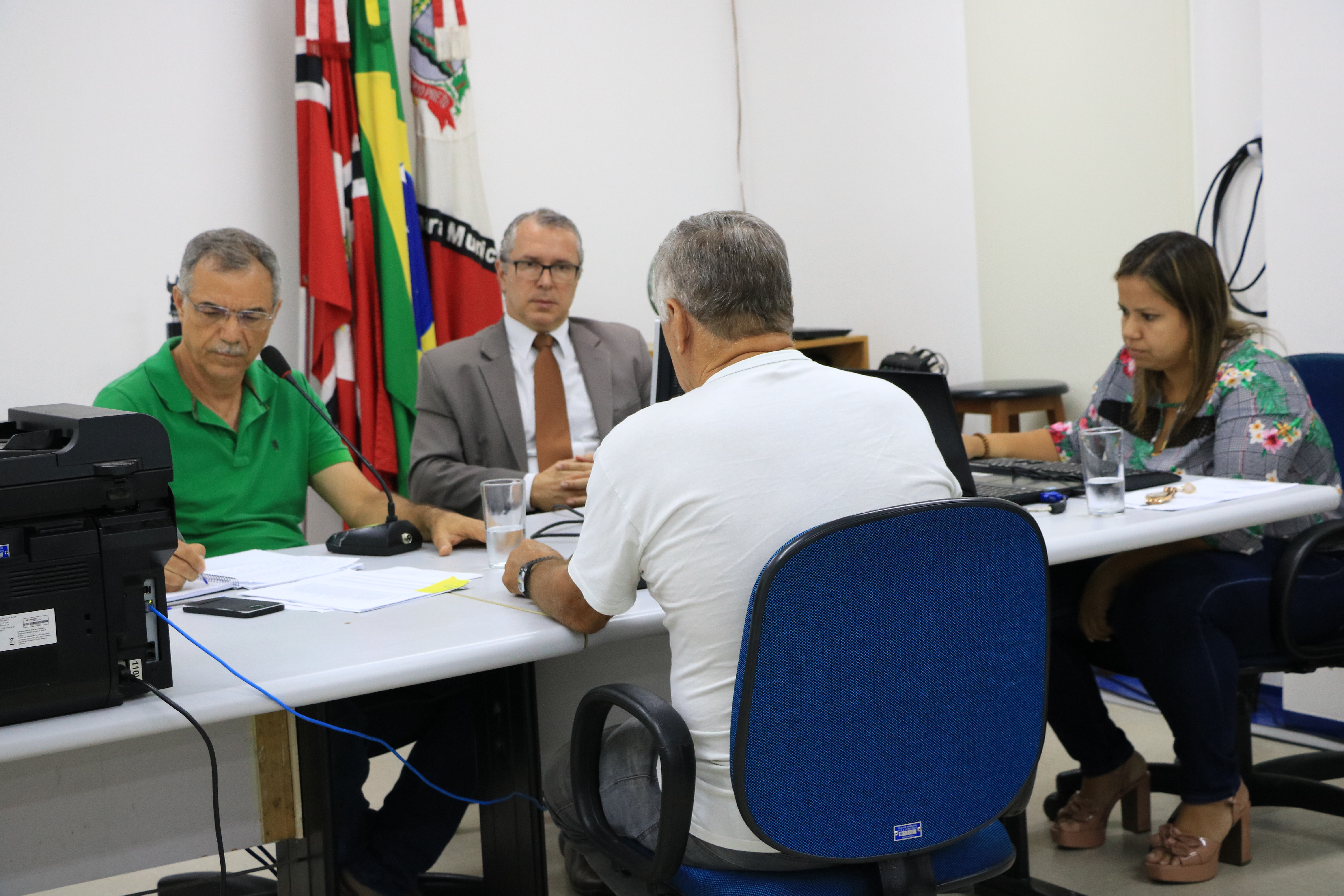 Servidor público presta depoimento à CEI do combustível