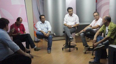 Servidores de Itajubá visitam a TV Câmara