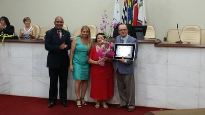 Sessão solene homenageia sertanejo Canhotinho