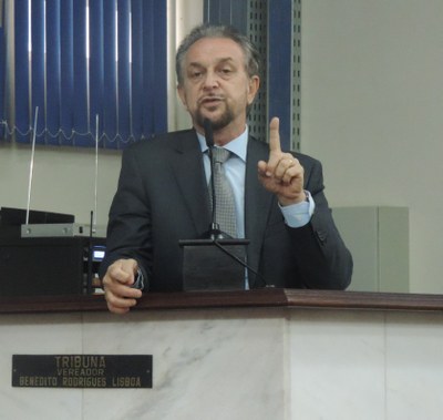 TJ valida lei que autoriza embarque de deficiente fora do ponto