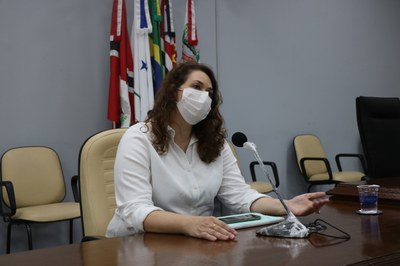 Vacinação contra Covid-19 é tema de palestra na Câmara