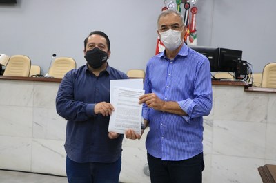 Vereador de Rio Claro faz visita à Câmara 
