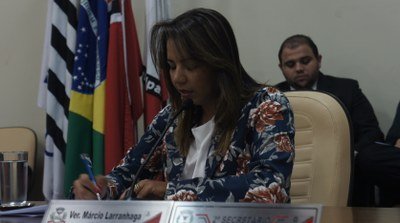 Karina quer reforçar prevenção de violência contra mulher