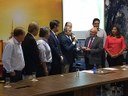 Edinho entrega chaves do prédio onde funcionará instituto ao reitor Eduardo Modena Vereadores acompanham lançamento do Instituto Federal