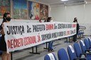 Profissionais da educação pedem suspensão de prazo de concurso Vereadores adiam votação de projetos em pauta