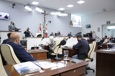Vereadores analisam 11 projetos e 5 vetos nas primeiras sessões de 2022
