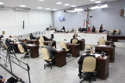 Vereadores analisam 13 projetos na 30ª ordinária 