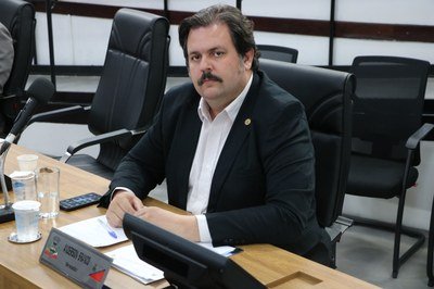 Vereadores analisam isenção de Área Azul para idosos e PCDs
