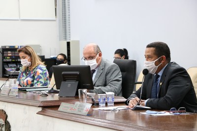 Vereadores analisam oito propostas durante a 20ª sessão ordinária