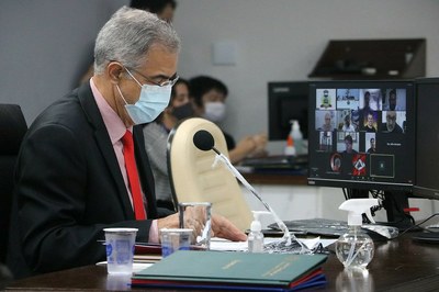 Vereadores analisam oito propostas na 13ª sessão ordinária