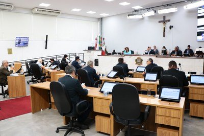 Vereadores analisam orçamento 2025 estimado em R$ 3,47 bilhões