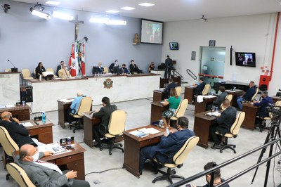 Vereadores analisam reajuste de IPTU