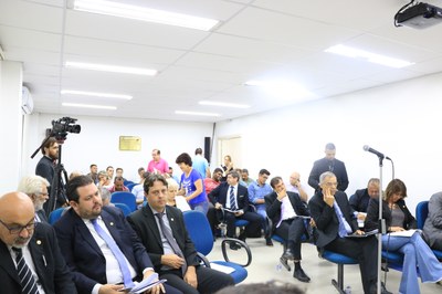Vereadores analisam sete projetos na 10ª sessão ordinária
