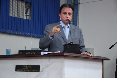Vereadores analisam veto à LOA e sete projetos na sessão de terça