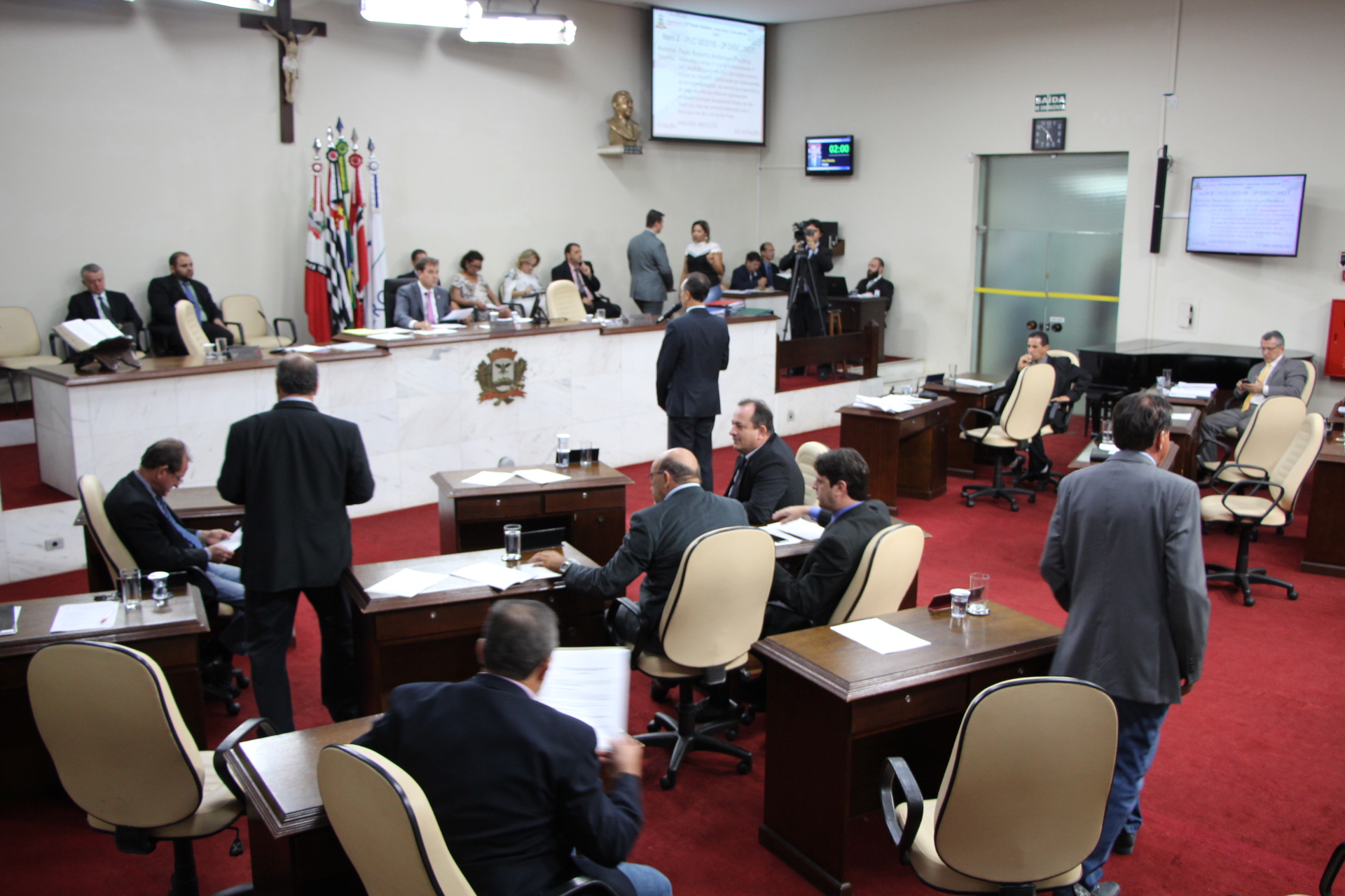 Vereadores analisam veto a projeto que trata de radares "escondidos"