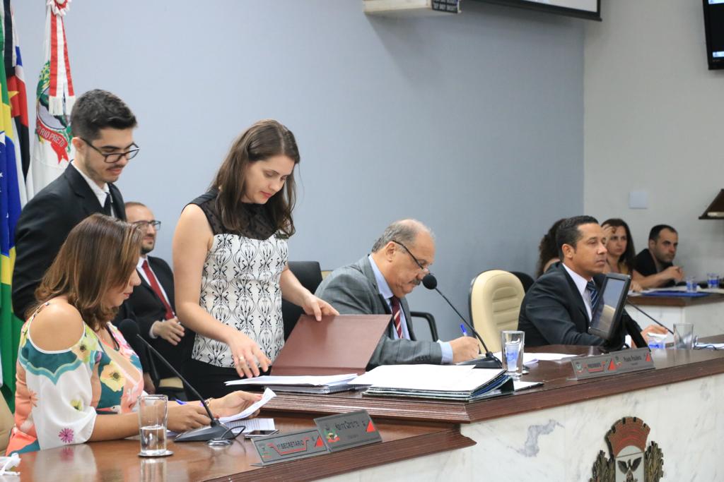 Vereadores aprovam 8 projetos na 35ª ordinária