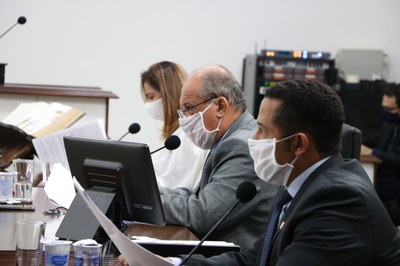 Vereadores aprovam 9 projetos na 12ª ordinária